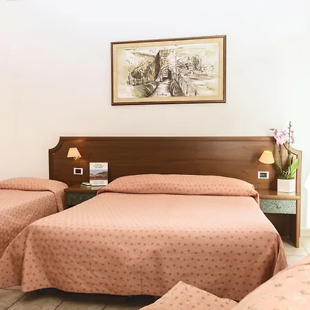 San Pietro Hotel Asís